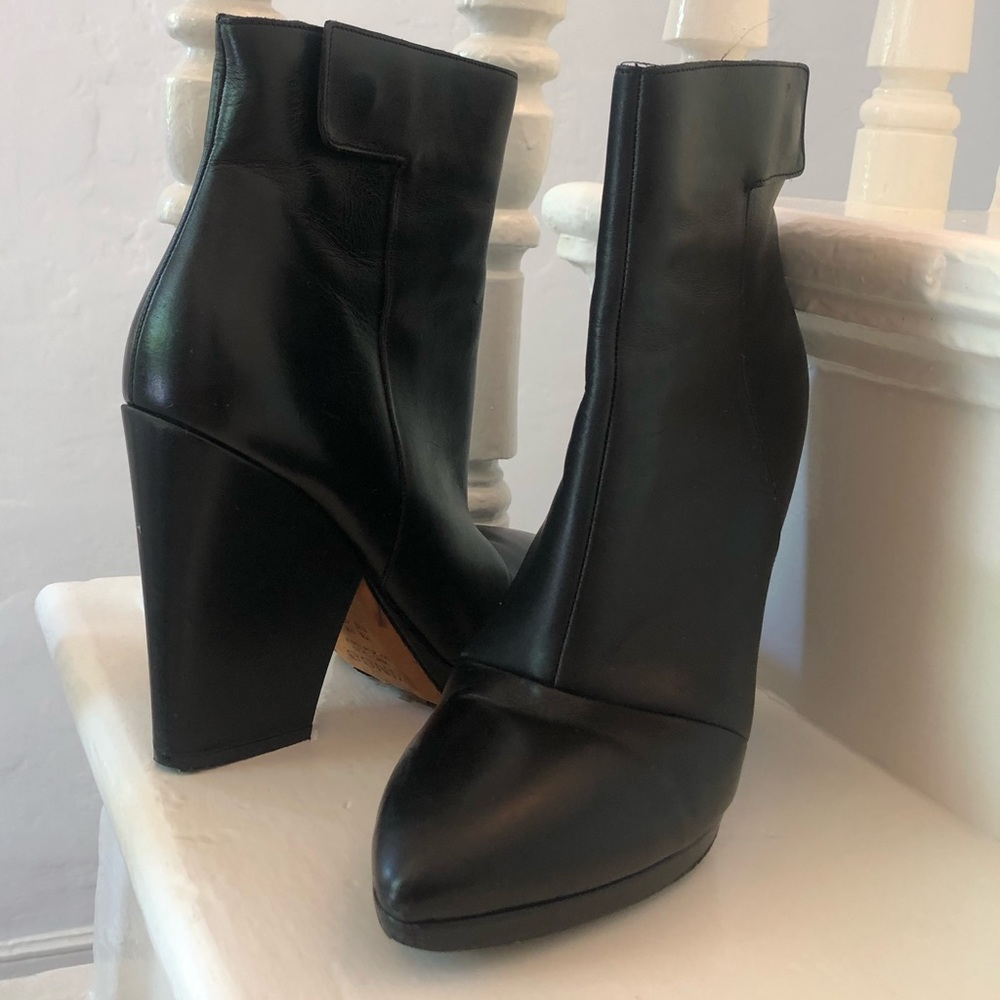 Vince leather block heeled boots